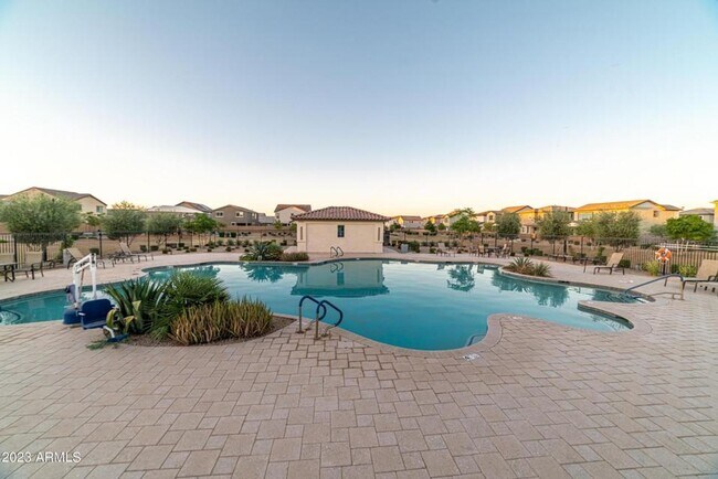 Building Photo - 3bed, 2bath Home