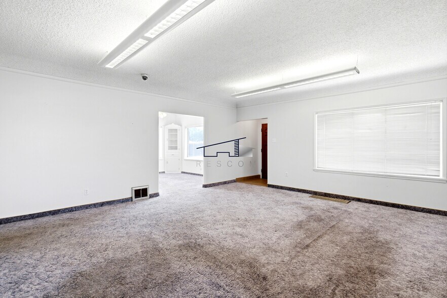 Building Photo - 1718 W 3300 S