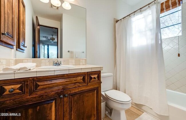 Building Photo - 8280 E Tailfeather Dr
