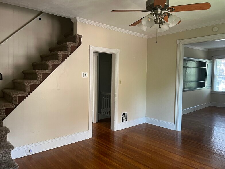 Dining Room - 715 Cattell St