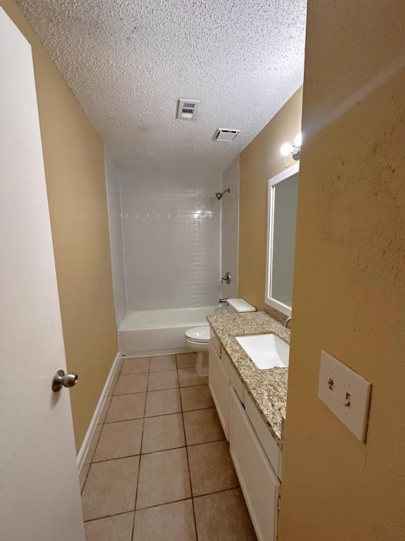 Building Photo - 1503 Park Wind Dr