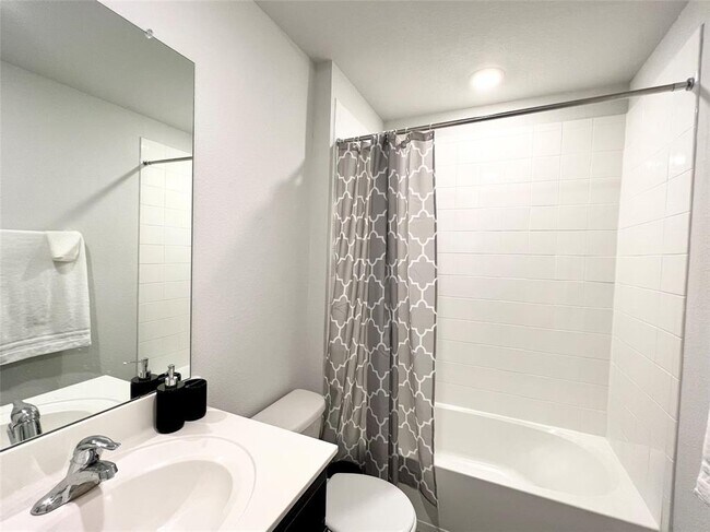 Building Photo - 544 Taggart Trail