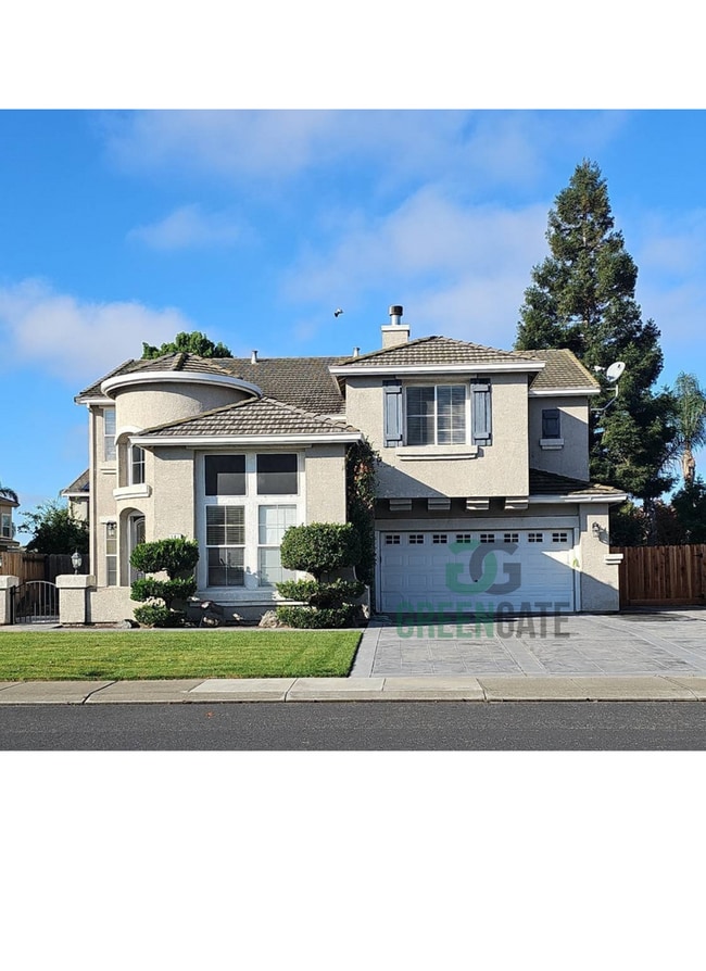 Primary Photo - Spacious 4 Bedroom in Manteca!!! Ready