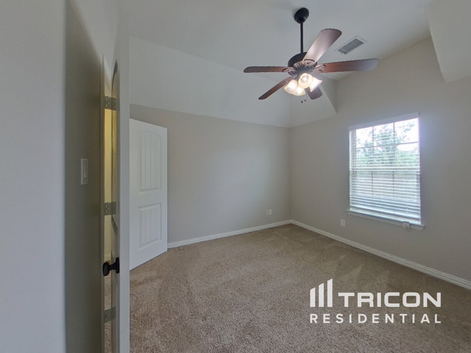 Building Photo - 5616 Granada Dr