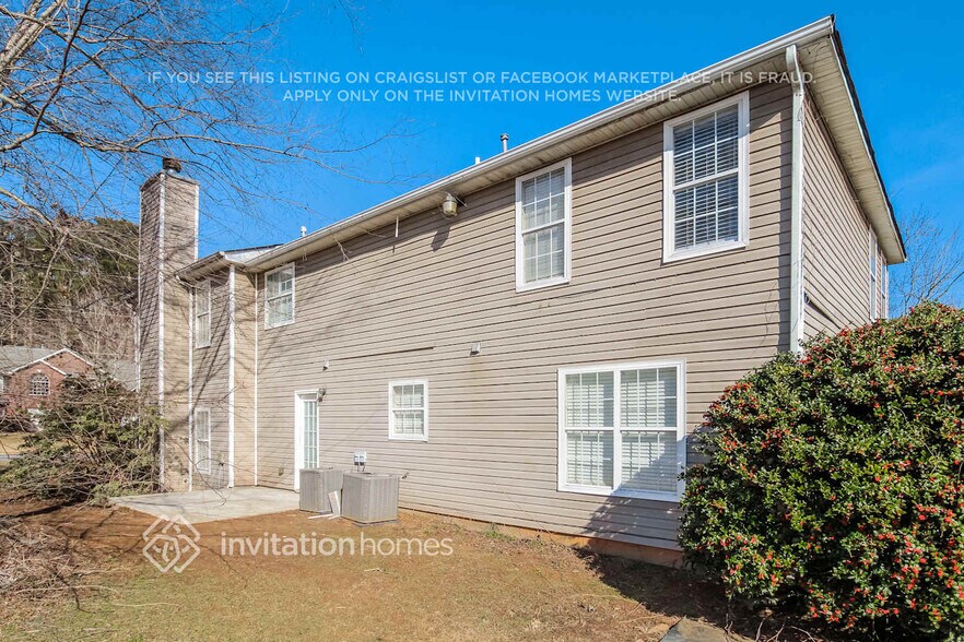 Building Photo - 2204 Eagles Nest Cir