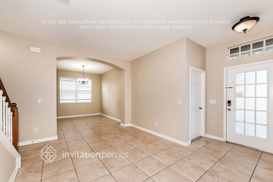 Building Photo - 10229 36th Ct E