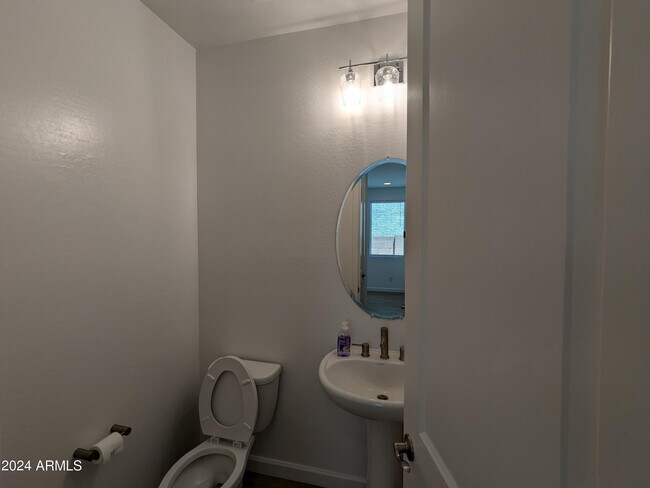 Building Photo - 2207 W Paso Trl