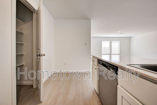 Building Photo - 9724 NW 124th St