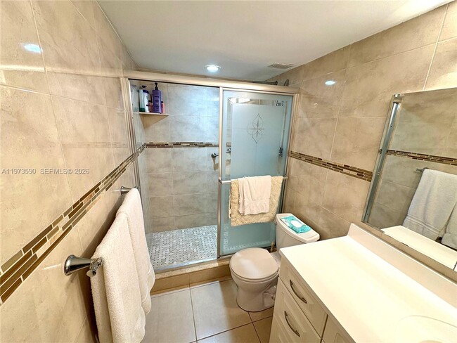 Building Photo - 3180 S Ocean Dr