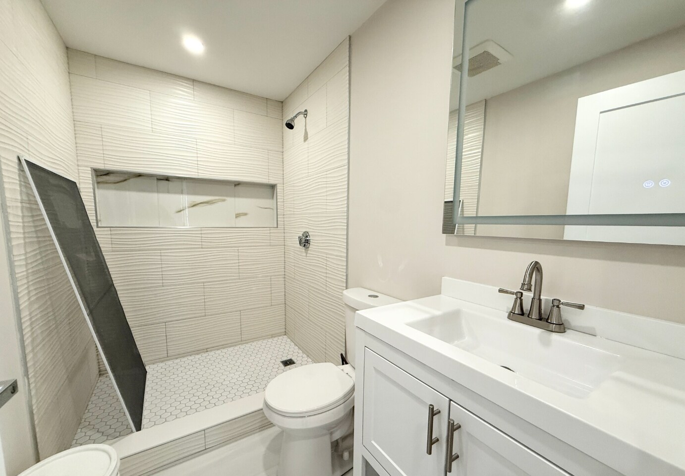 Building Photo - 10 Cawfield St