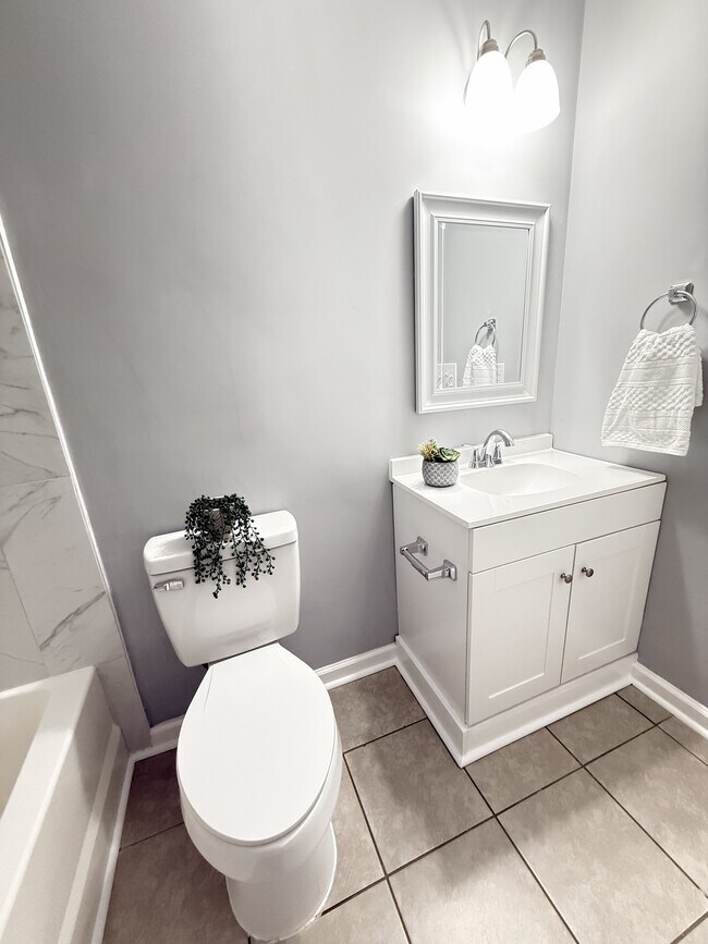 Building Photo - 506 Idlewood Cir