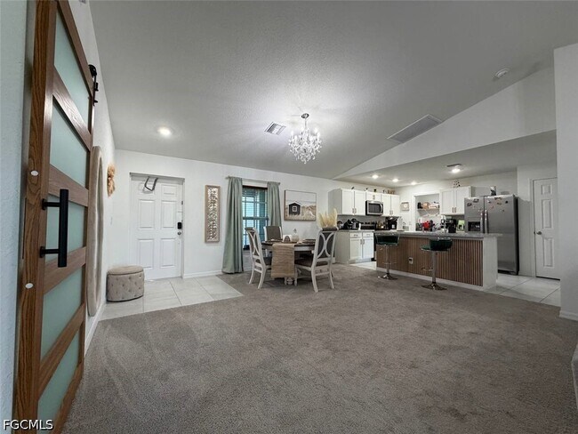 Building Photo - 926 NE 33rd St