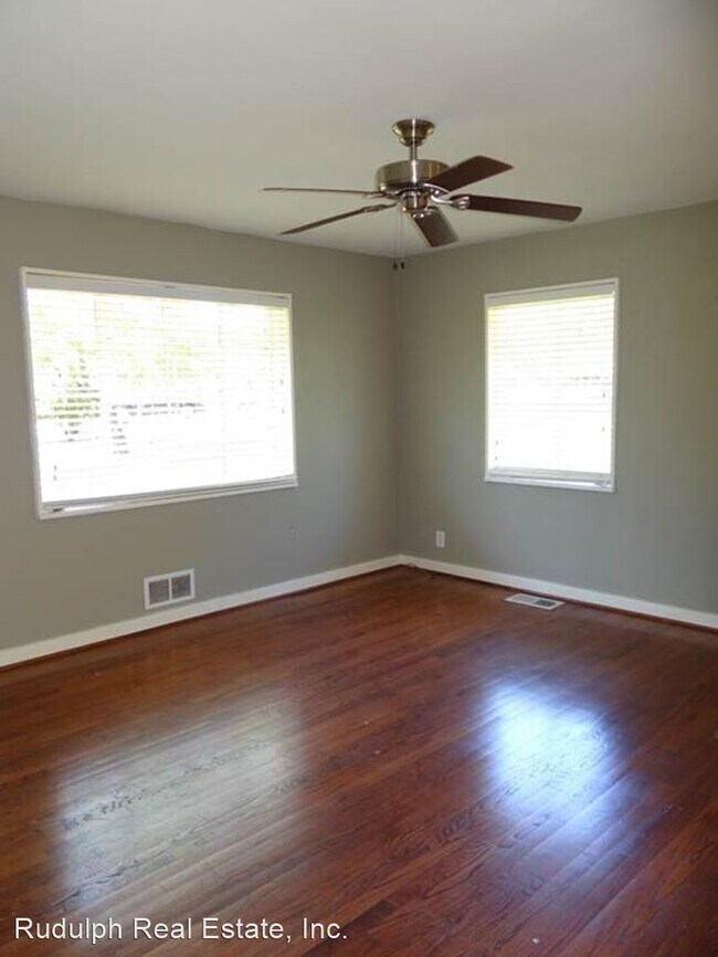 Building Photo - 2 br, 1.5 bath House - 925 56th Street So.
