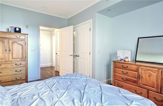 Building Photo - 1180 Narragansett Blvd