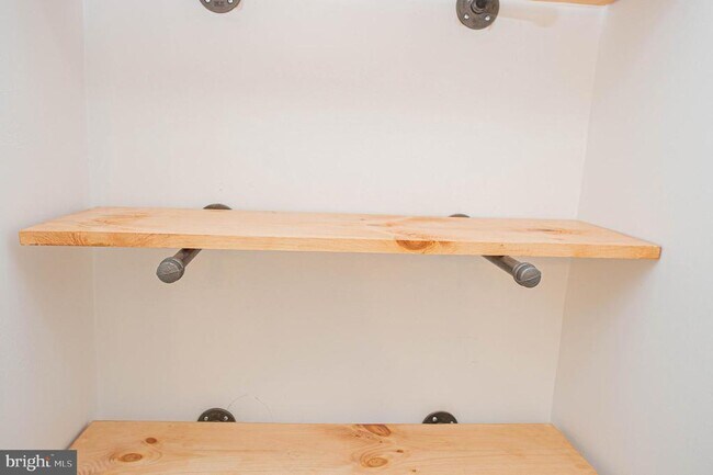 Building Photo - 308 N Division St