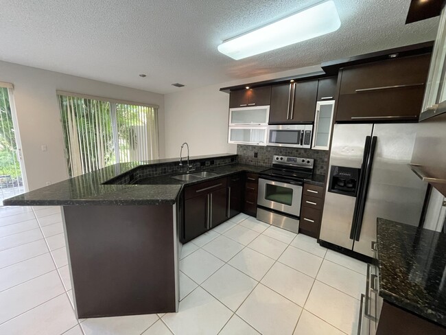 Building Photo - 23395 Water Cir