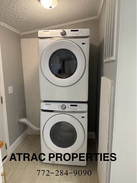 Building Photo - 608 NE Diana Terrace