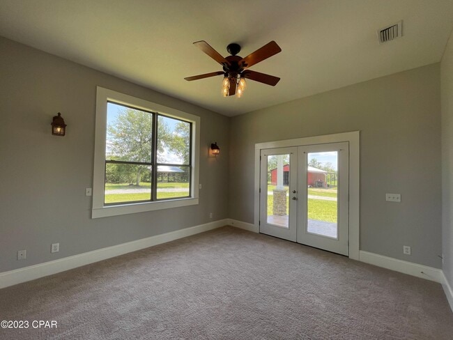 Building Photo - 9137 Eloise Ln