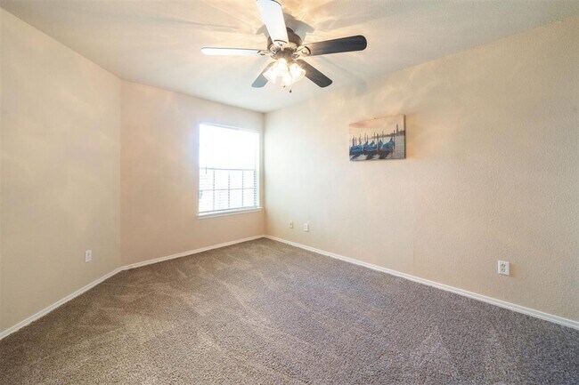 Building Photo - 10630 Westbrae Pkwy