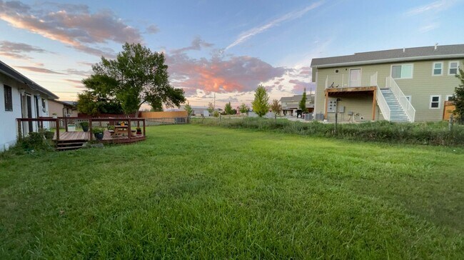 Building Photo - 108 Winslett Ave