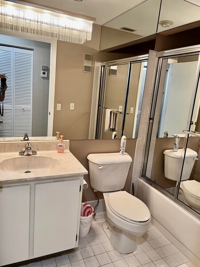 Building Photo - 10678 Ocean Palm Way