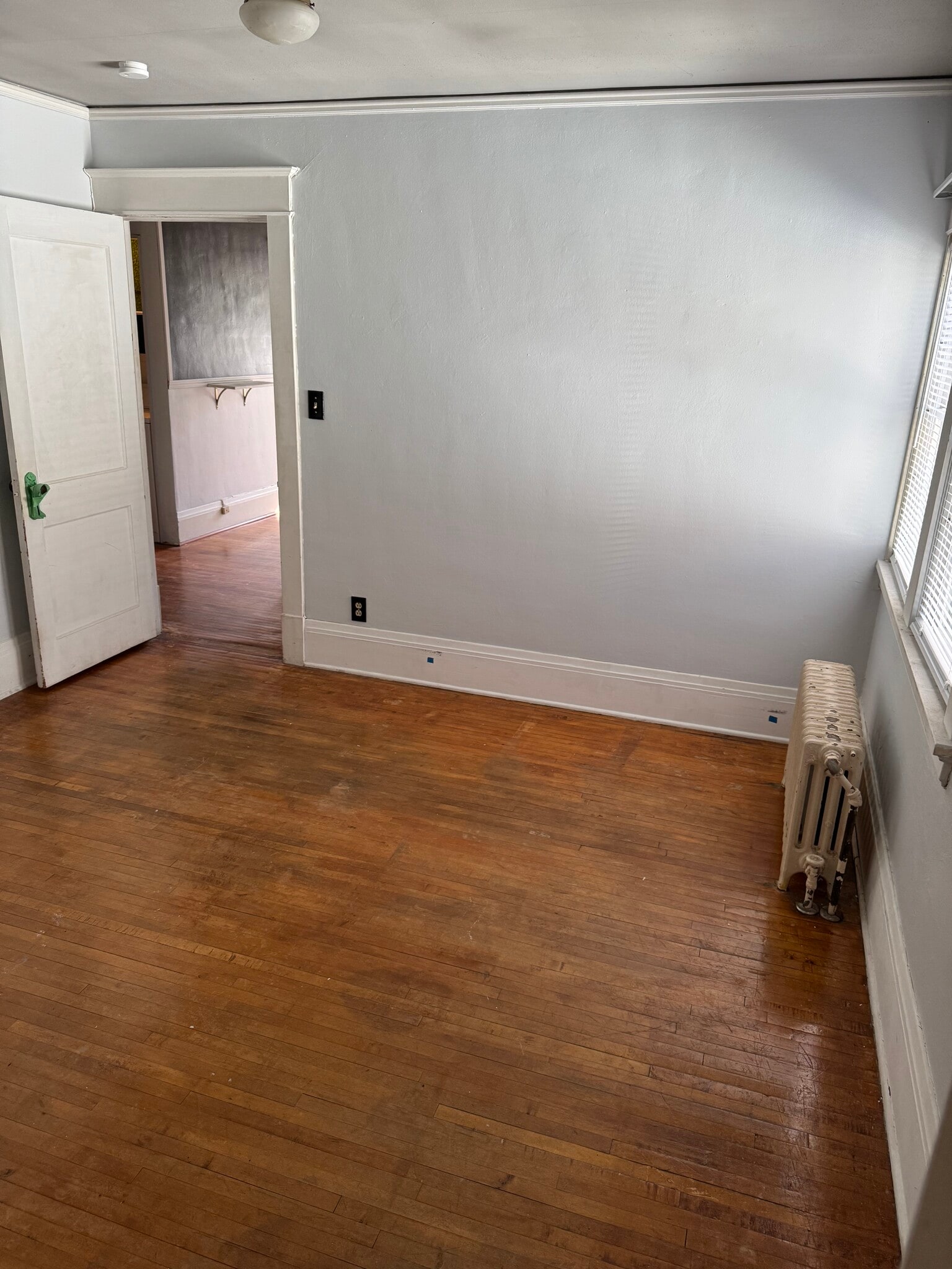 Building Photo - 730 Como Ave