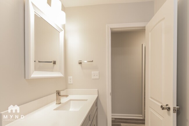 Building Photo - 2916 Dunsinane Ct