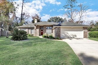 Building Photo - Great 4 bedroom/ 2 bathroom home in Eagle Harbor