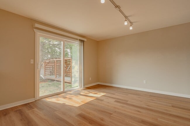 Building Photo - 4409 S 292nd St