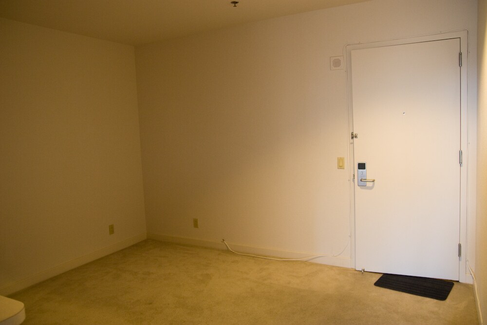 Building Photo - 1100 Vine St