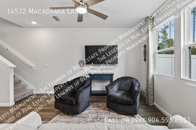 Building Photo - 14532 Macadamia Ln