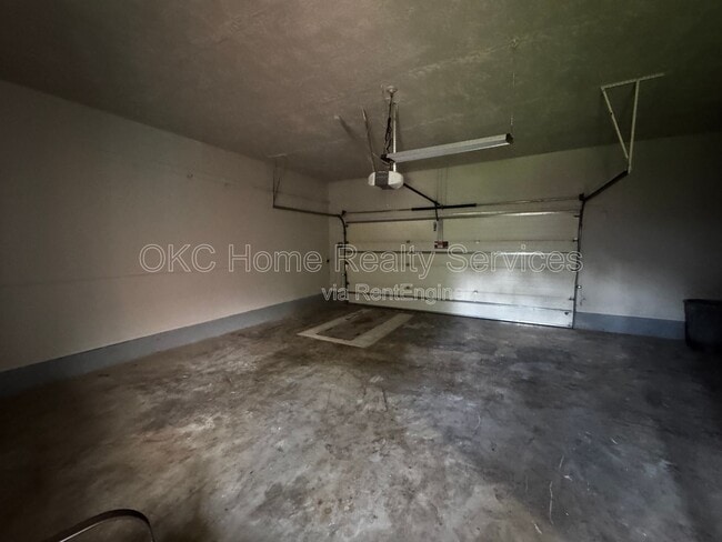 Building Photo - 6300 Brookside Dr