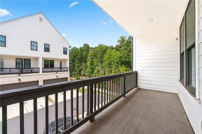 Building Photo - 6605 Beacon Dr