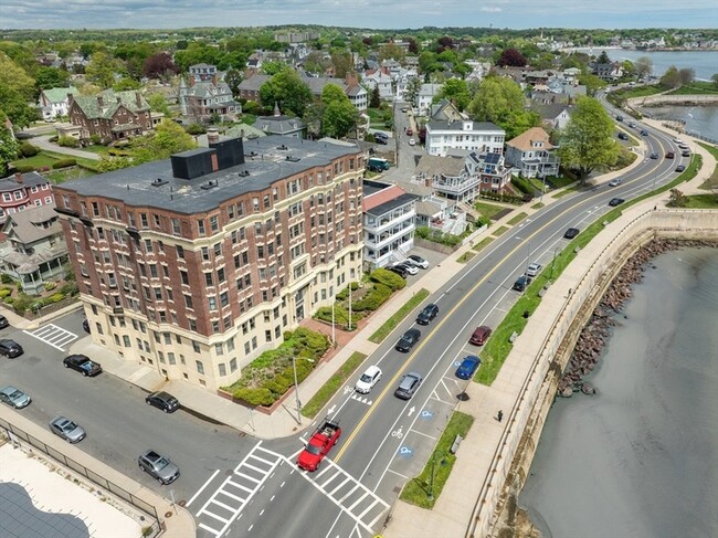 Building Photo - 285 Lynn Shore Dr