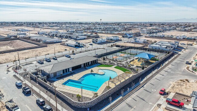 Building Photo - Beautiful East side House 4 bed-2.5 baths, part of The Club that includes Swimming Pool, Gym, Ten...