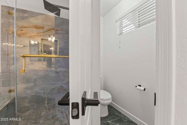 Building Photo - 3940 E Minton St