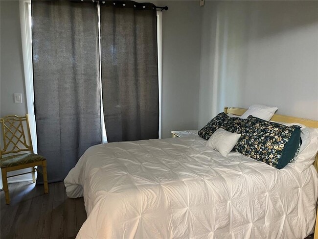 Building Photo - 3090 Pointer Dr