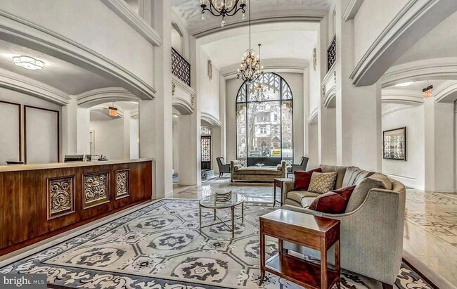 Building Photo - 1701 16th St NW