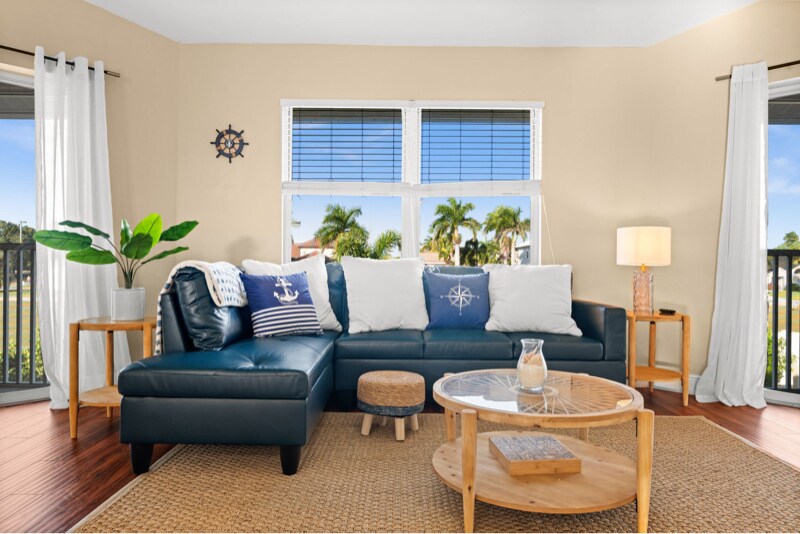 Building Photo - 5420 Chiquita Blvd S