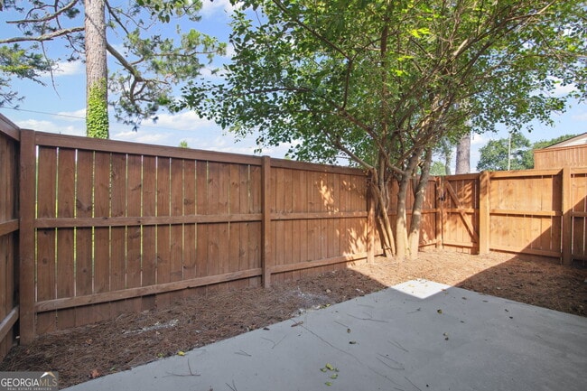 Building Photo - 3193 Nectarine Cir