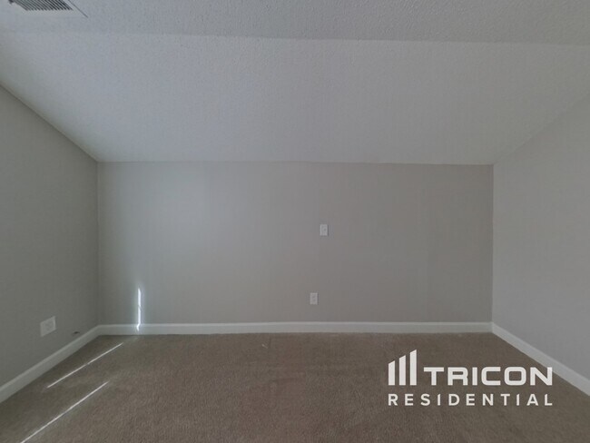 Building Photo - 10913 Gladewater Dr