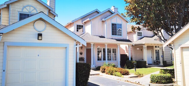 Building Photo - 6193 Potrero Dr