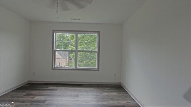 Building Photo - 9195 Hannahs Crossing Dr