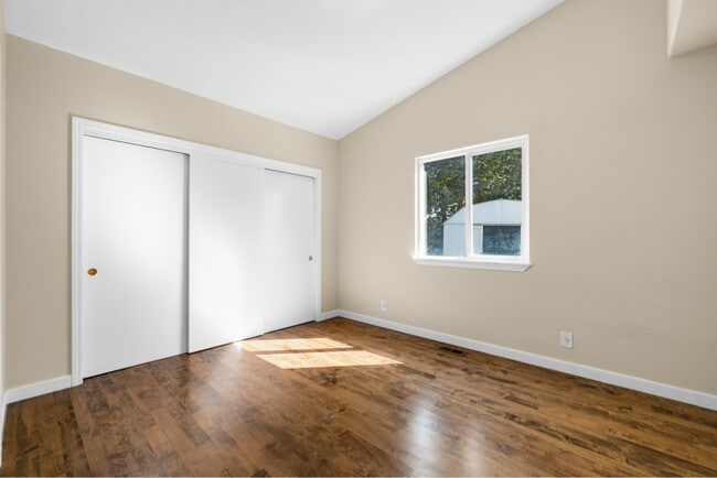 Building Photo - 3559 Muleskinner Dr