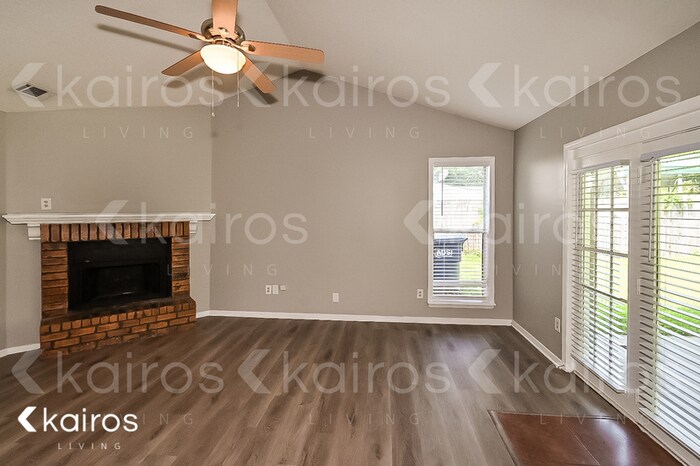 Building Photo - 3780 Carroll Dr