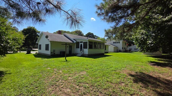Building Photo - 29305 Pin Oak Way