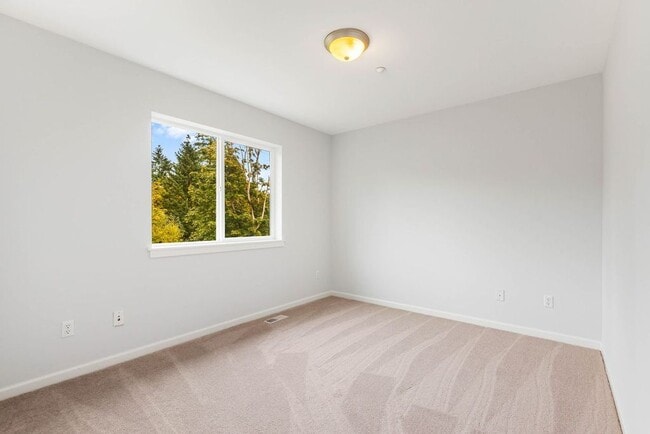 Building Photo - 17448 NE 98th Way