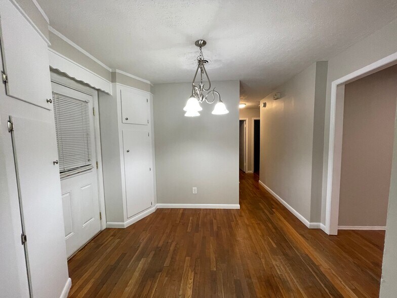 Building Photo - 3635 Belair Rd
