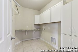 Building Photo - 8732 Stackstone