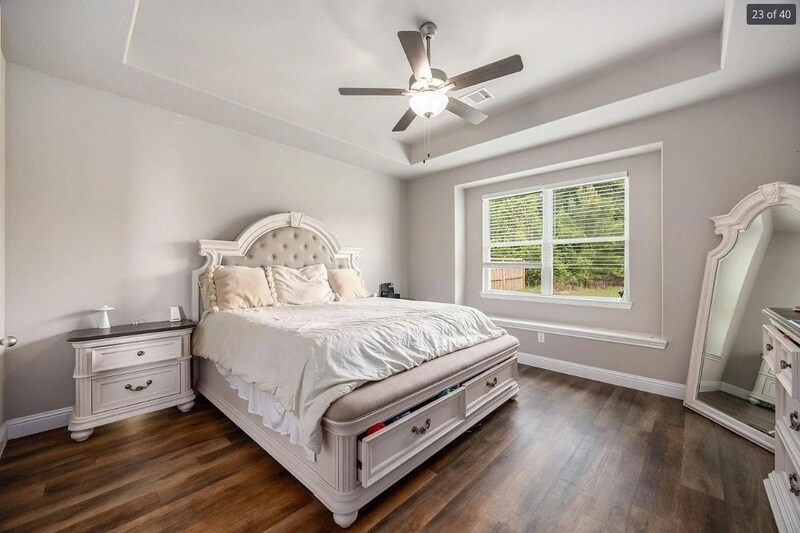 Building Photo - 26579 Pin Oak Dr